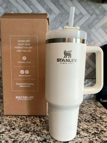 Stanley Quencher Flowstate Tumbler | 40 OZ White
