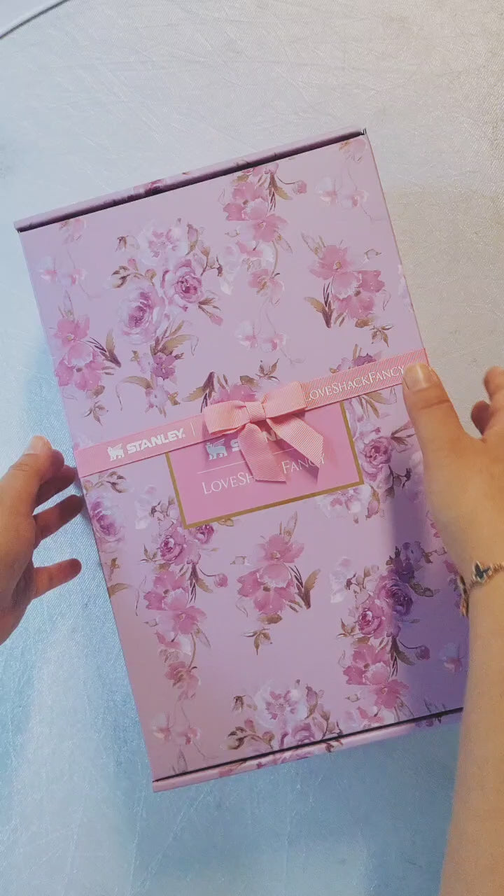 Stanley x LoveShackFancy Quencher 40oz - Happy Thoughts (Gift Box)